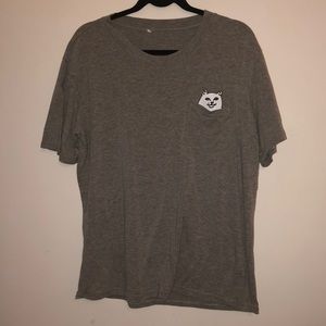 Grey scoop neck shirt with cat